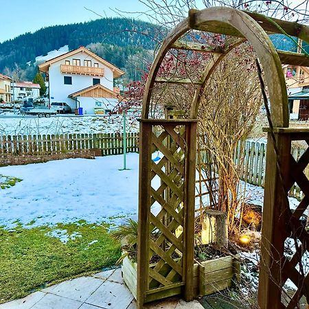 Suite Sinja Erlebnisferienwohnung Hausham Exteriör bild