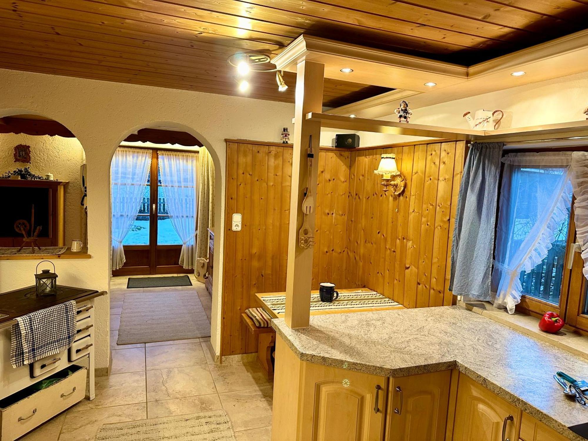 Suite Sinja Erlebnisferienwohnung Hausham Exteriör bild